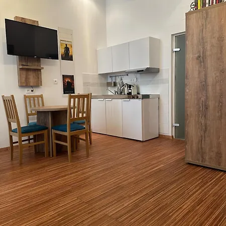 Daire Postersapt4-cozy Cinema Vibes